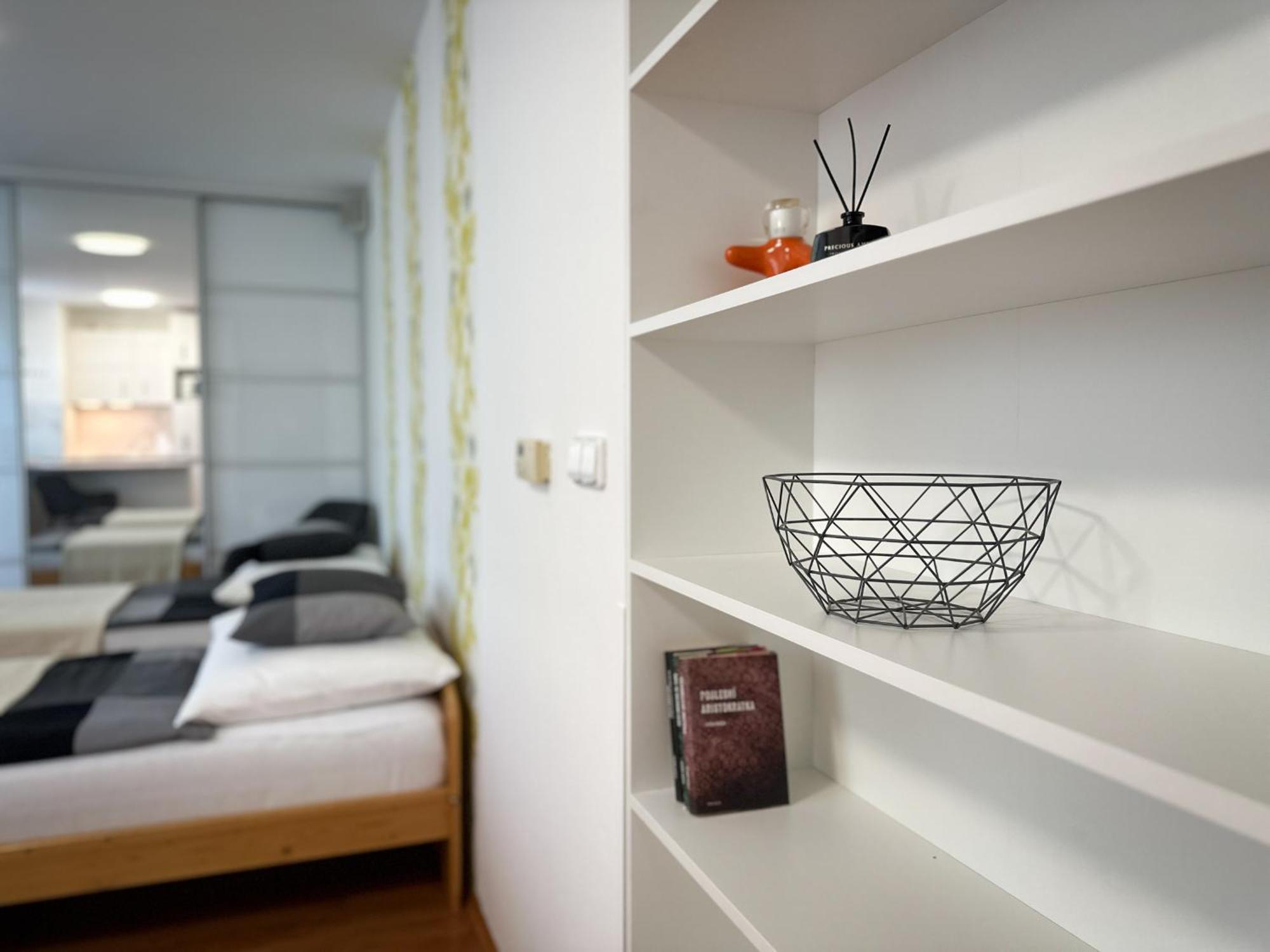 Apartment Komín Eksteriør bilde